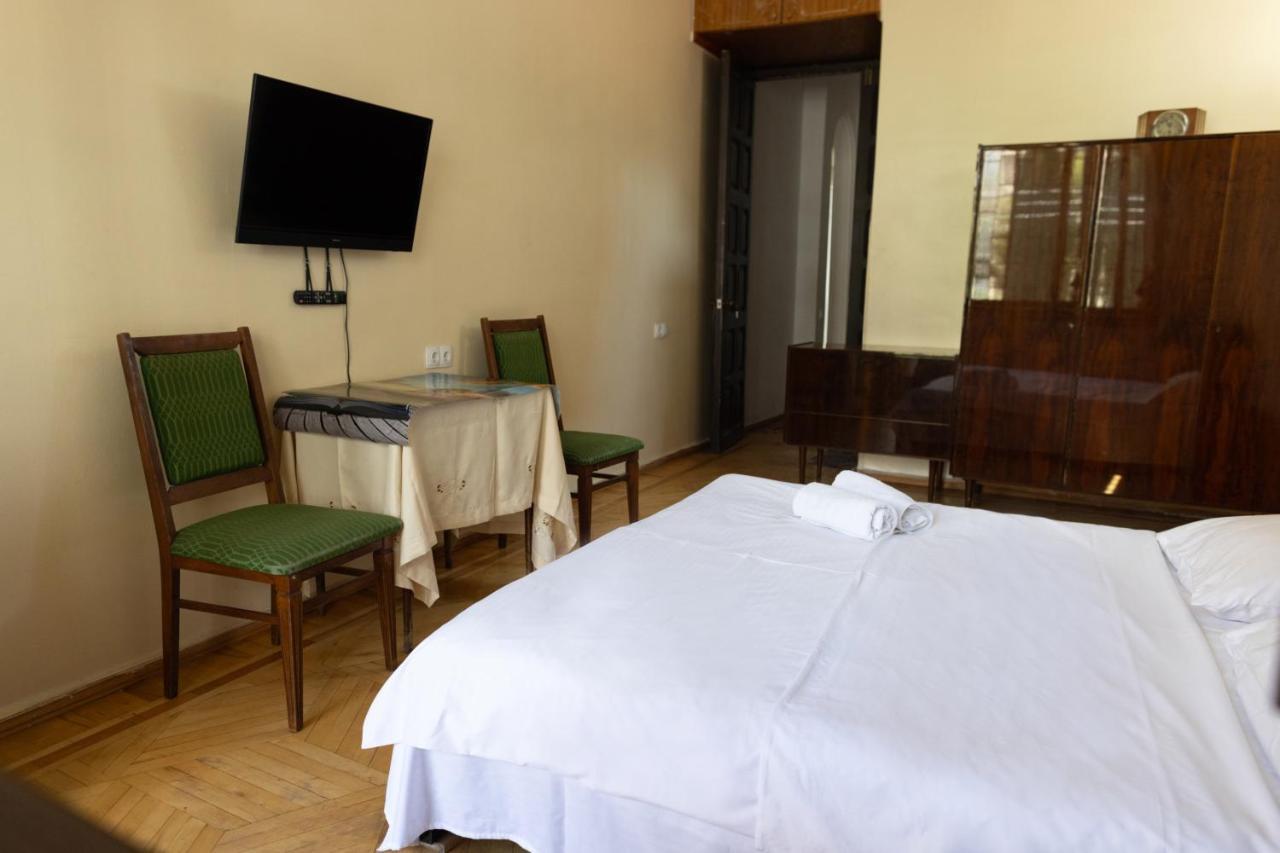 Wine House Hotell Tbilisi Eksteriør bilde