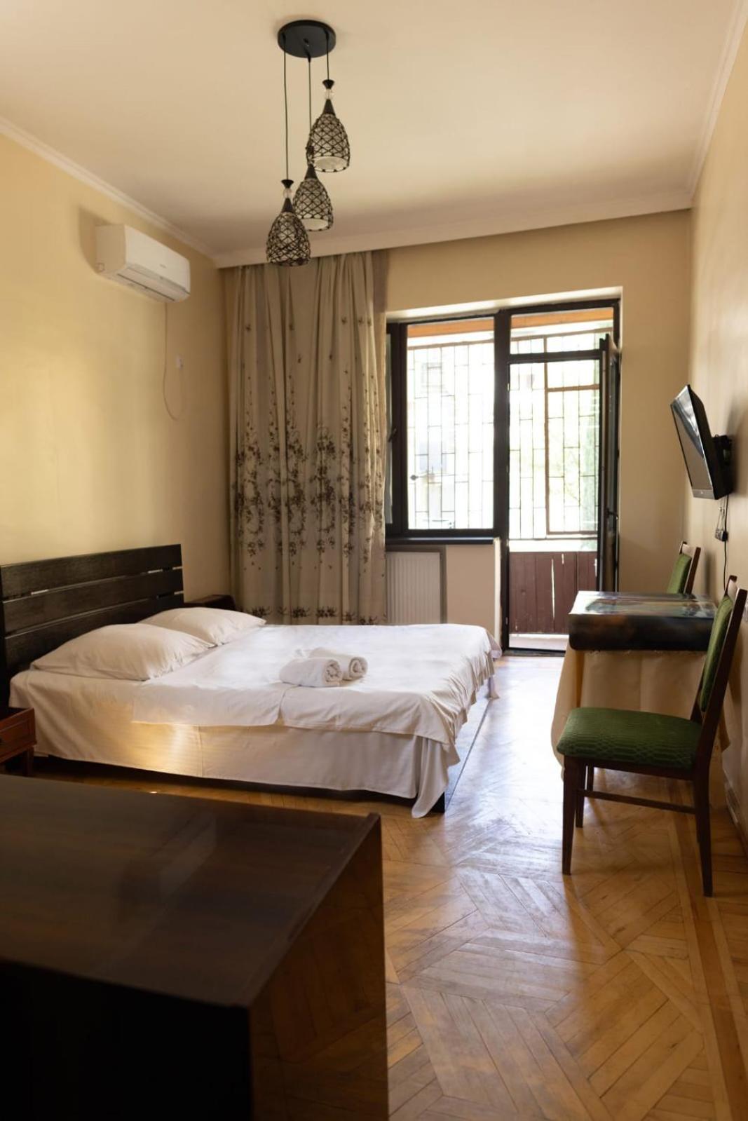 Wine House Hotell Tbilisi Eksteriør bilde