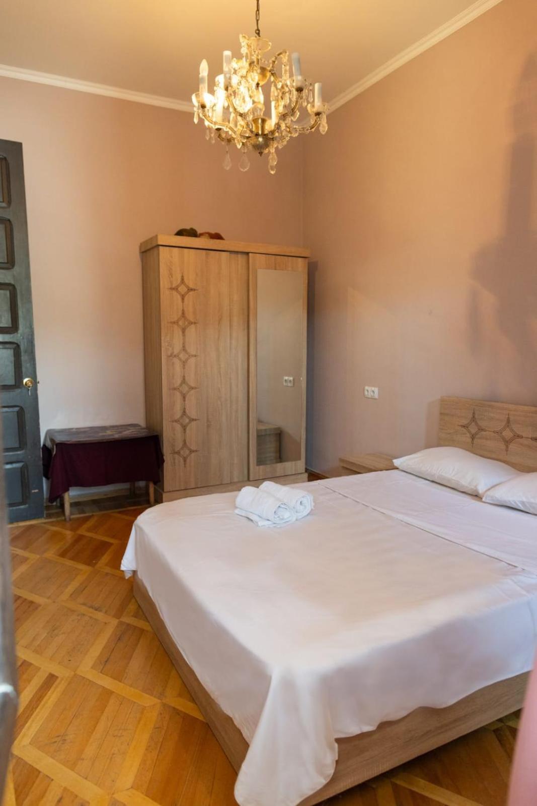 Wine House Hotell Tbilisi Eksteriør bilde