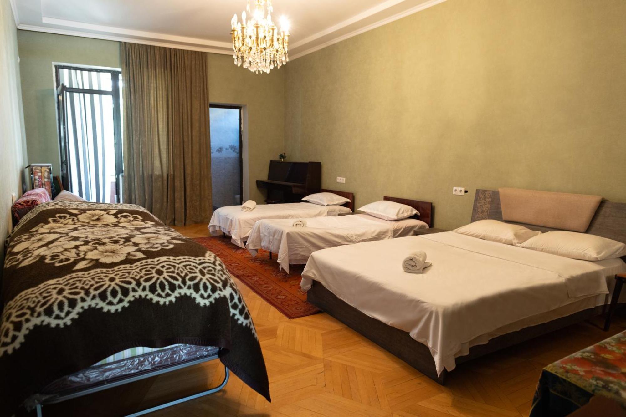 Wine House Hotell Tbilisi Rom bilde